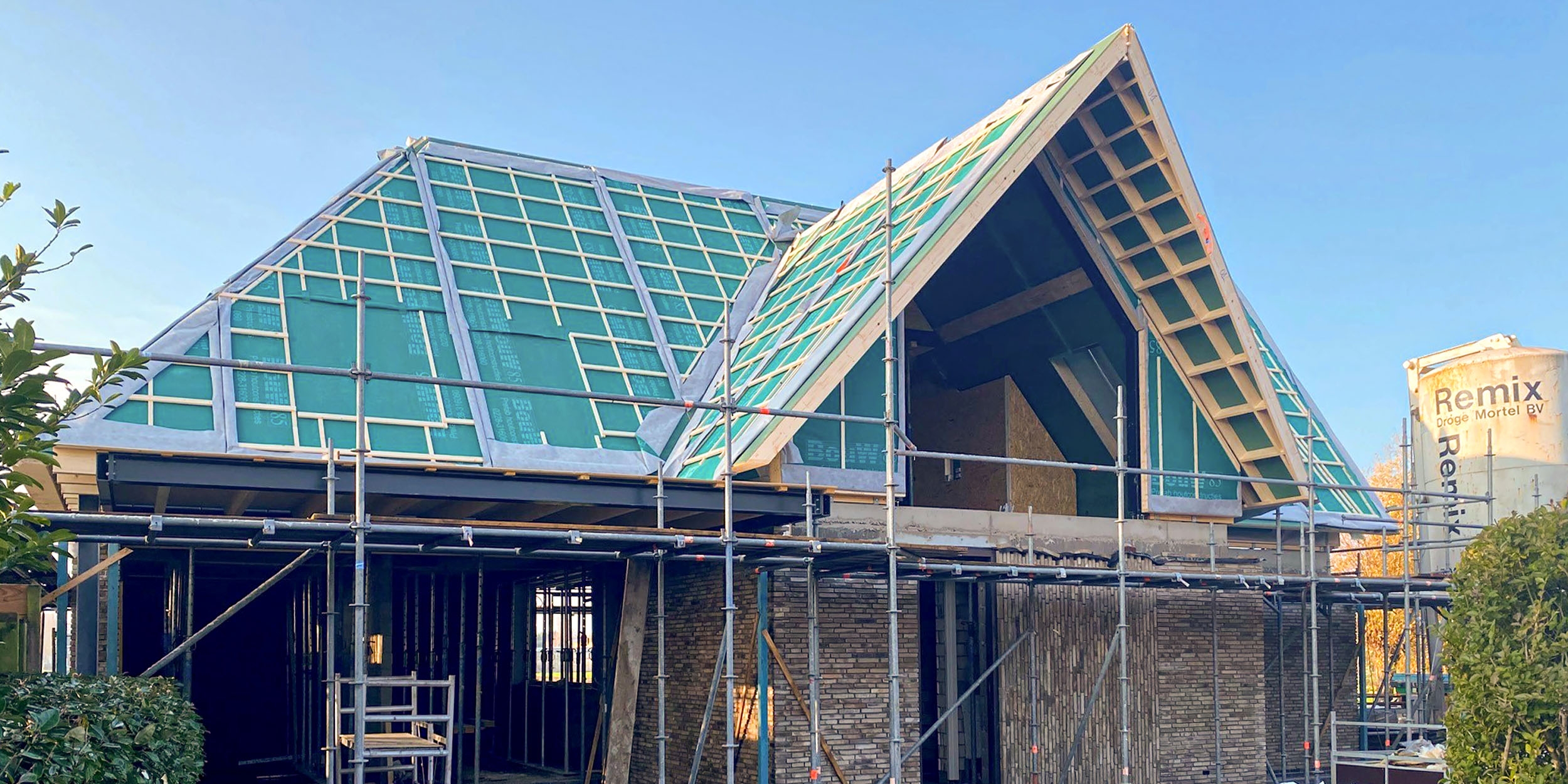 Nieuwbouw woning rieten kap